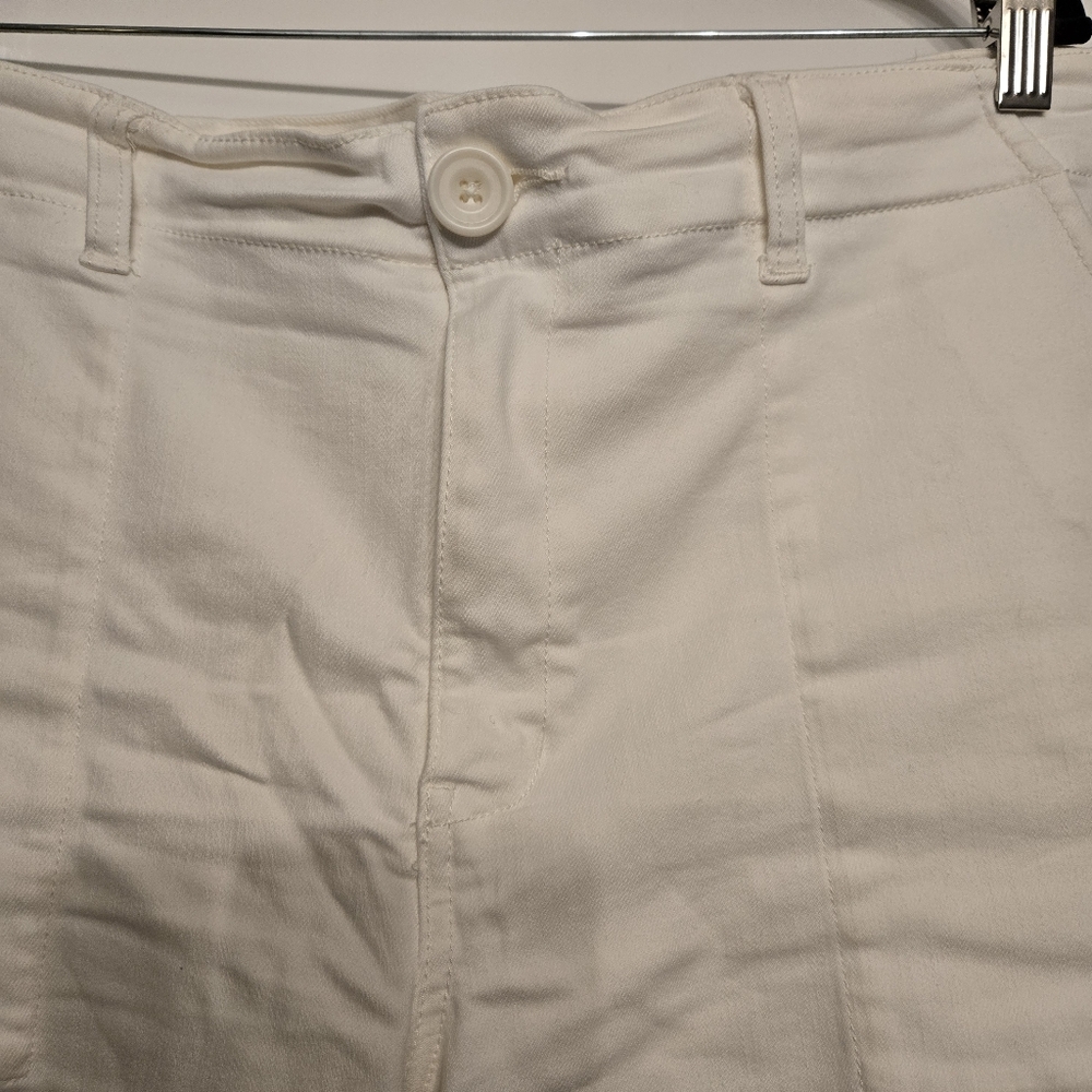 CAbi Lido Crops - Picture 2 of 7